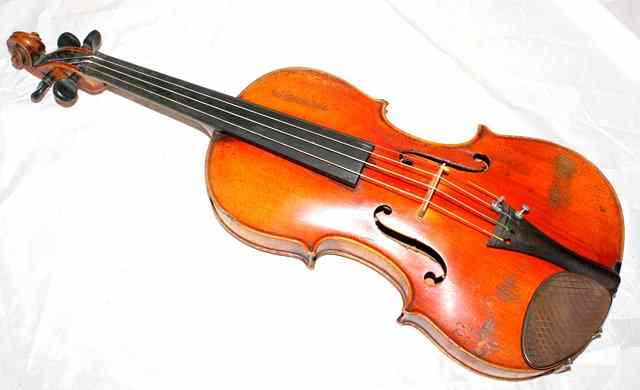 Appraisal: A LATE TH CENTURY GERMAN VIOLIN retailed by W E