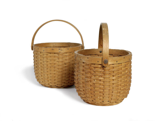 Appraisal: PAIR OF MASSACHUSETTS WOVEN SPLINT BASKETS WITH SWING HANDLES STAMPED