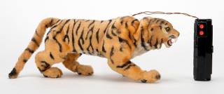 Appraisal: Roaring Tiger Roaring Tiger New York Marx Toys ca Battery