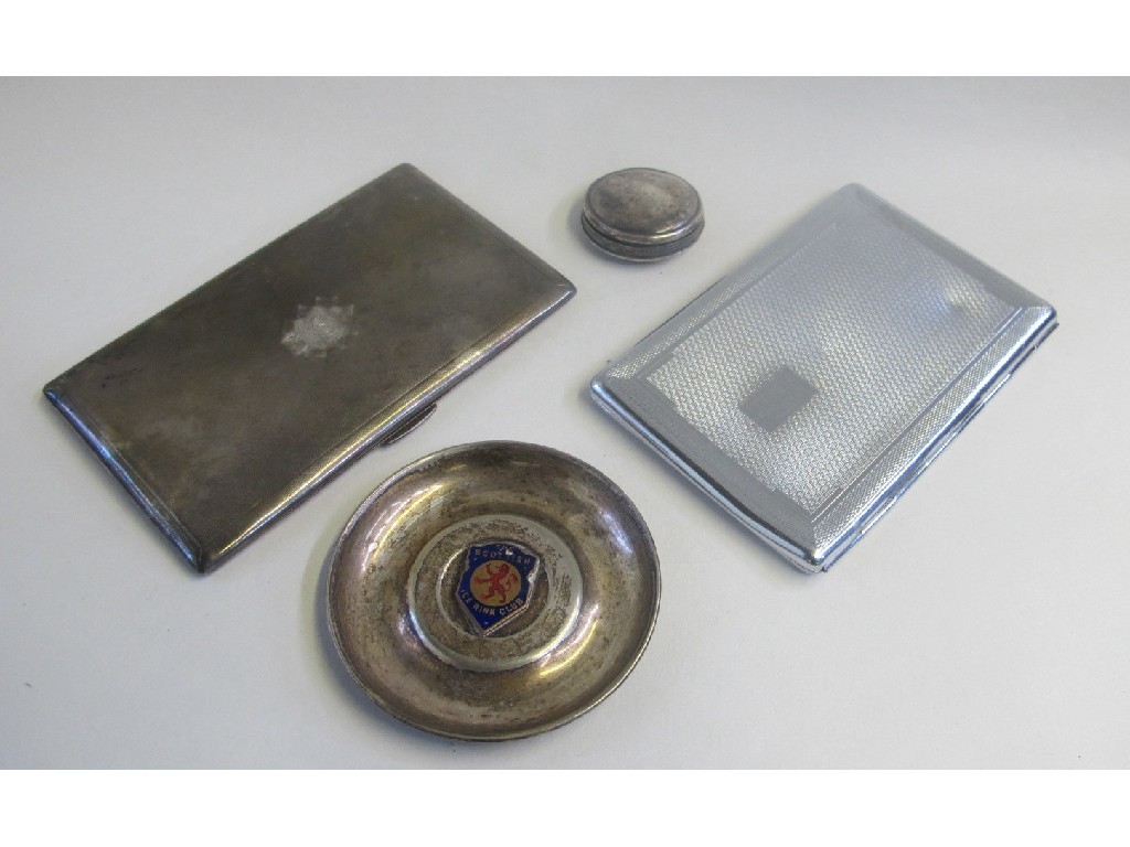 Appraisal: Lot comprising silver cigarette case with with H L I