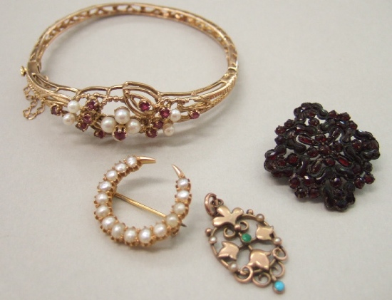 Appraisal: A ct gold ruby and cultured pearl set oval hinged