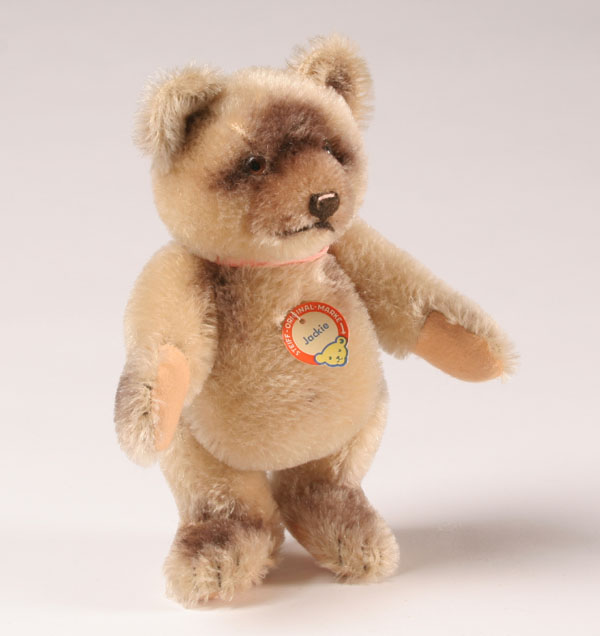 Appraisal: Steiff toy jointed Jackie teddy bear H Ear button and