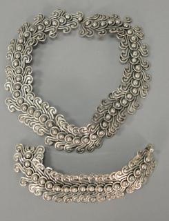 Appraisal: Mexican sterling silver necklace and bracelet marked on clasp possibly