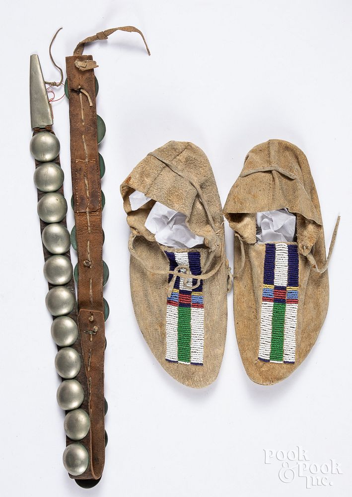 Appraisal: Two Native American Indian items Two Native American Indian items