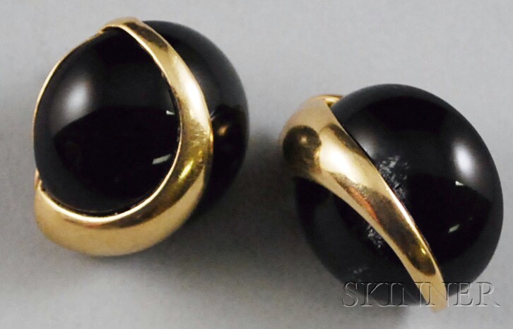 Appraisal: Pair of kt Gold and Onyx Dome Earclips total dwt