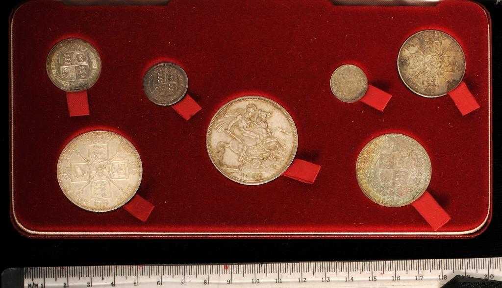 Appraisal: VICTORIA JUBILEE COINAGE CROWN - THREEPENCE EF-UNC later case