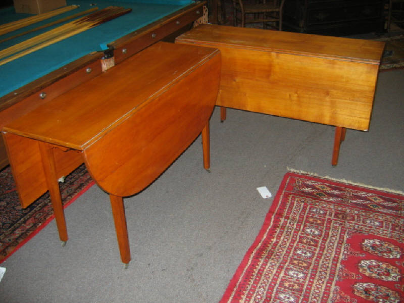 Appraisal: AMERICAN TH CENTURY MAPLE BANQUET TABLE In two parts each