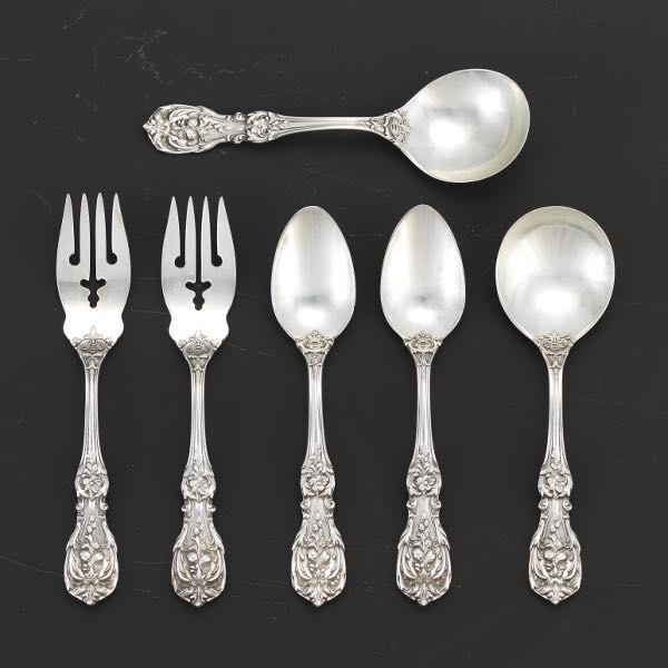 Appraisal: REED BARTON FLATWARE PIECES FRANCIS I PATTERN Totaling pieces with