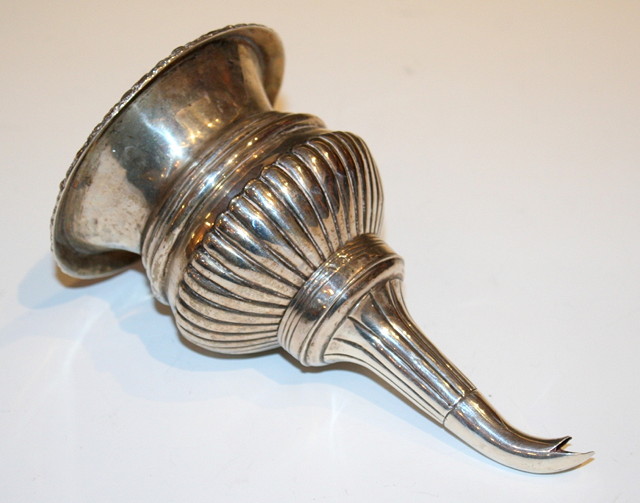 Appraisal: A GEORGE IV SILVER WINE FUNNEL with fluted upper and