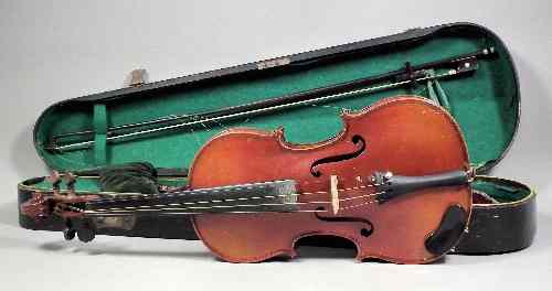 Appraisal: An early th Century French ''Stradivarius'' pattern full size violin