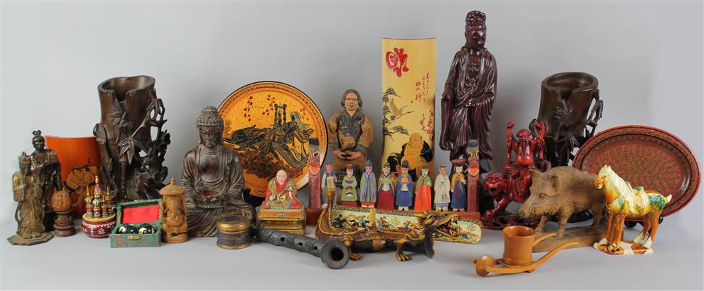 Appraisal: AN ECLECTIC GROUP OF INTERNATIONAL SOUVENIRS including a pair of