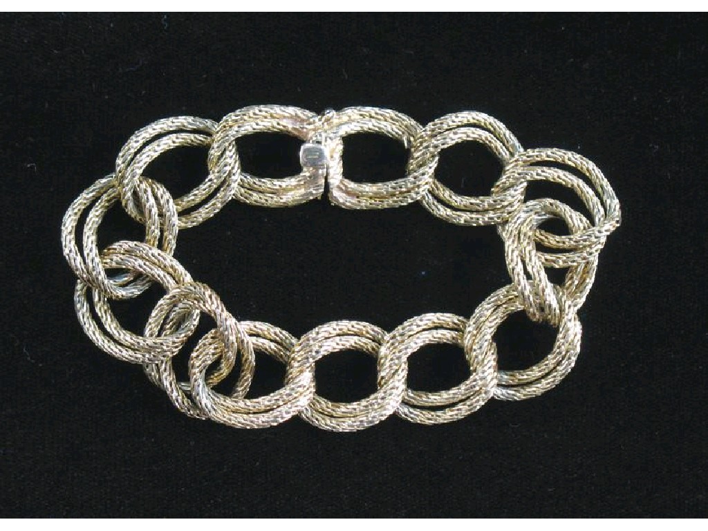 Appraisal: AN CT YELLOW GOLD CURB LINK BRACELET of textured double