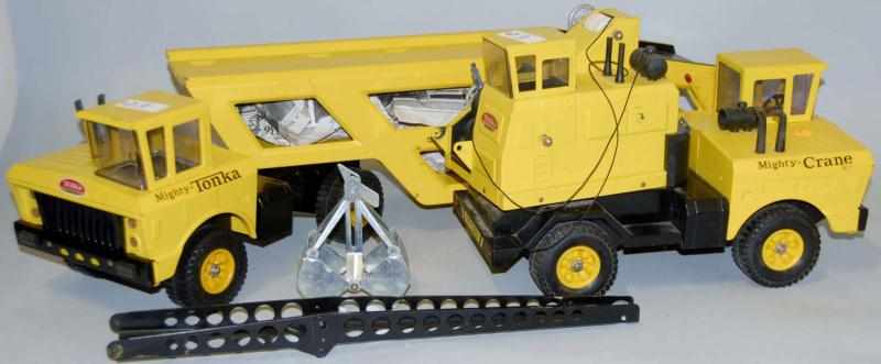 Appraisal: Lot of Tonka Metal Toys Mighty crane and car carrier