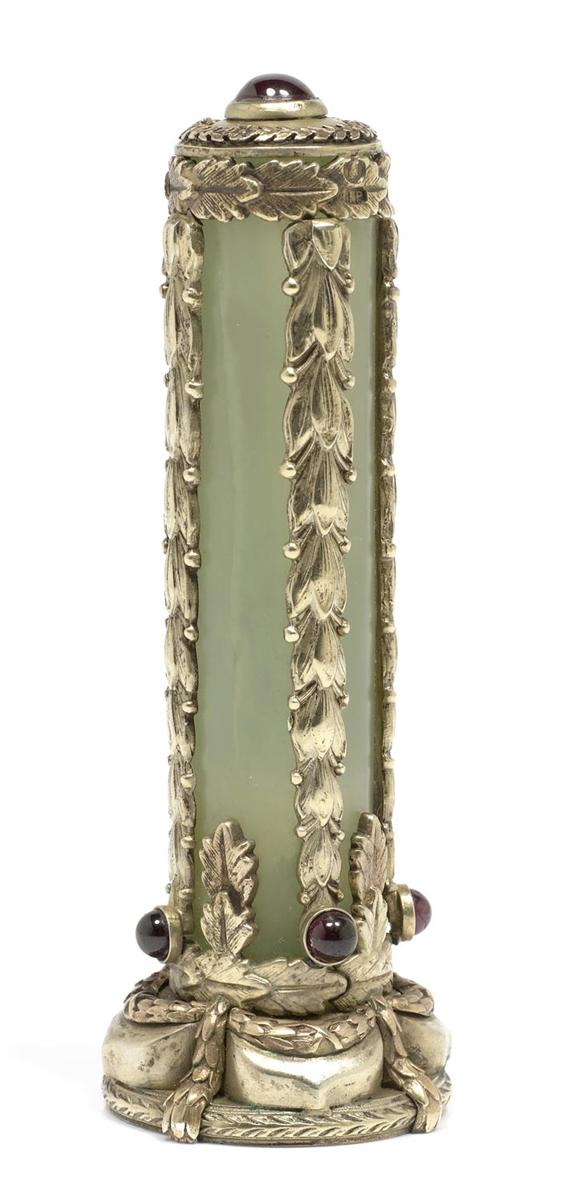 Appraisal: SILVER AND JADE SIGNET Moscow - Silver gold-plated Column-shaped signet