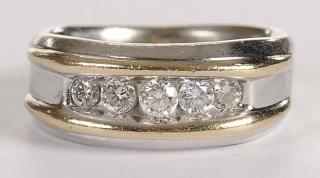 Appraisal: kt Diamond Gentleman's Ring five round brilliant diamonds estimated total