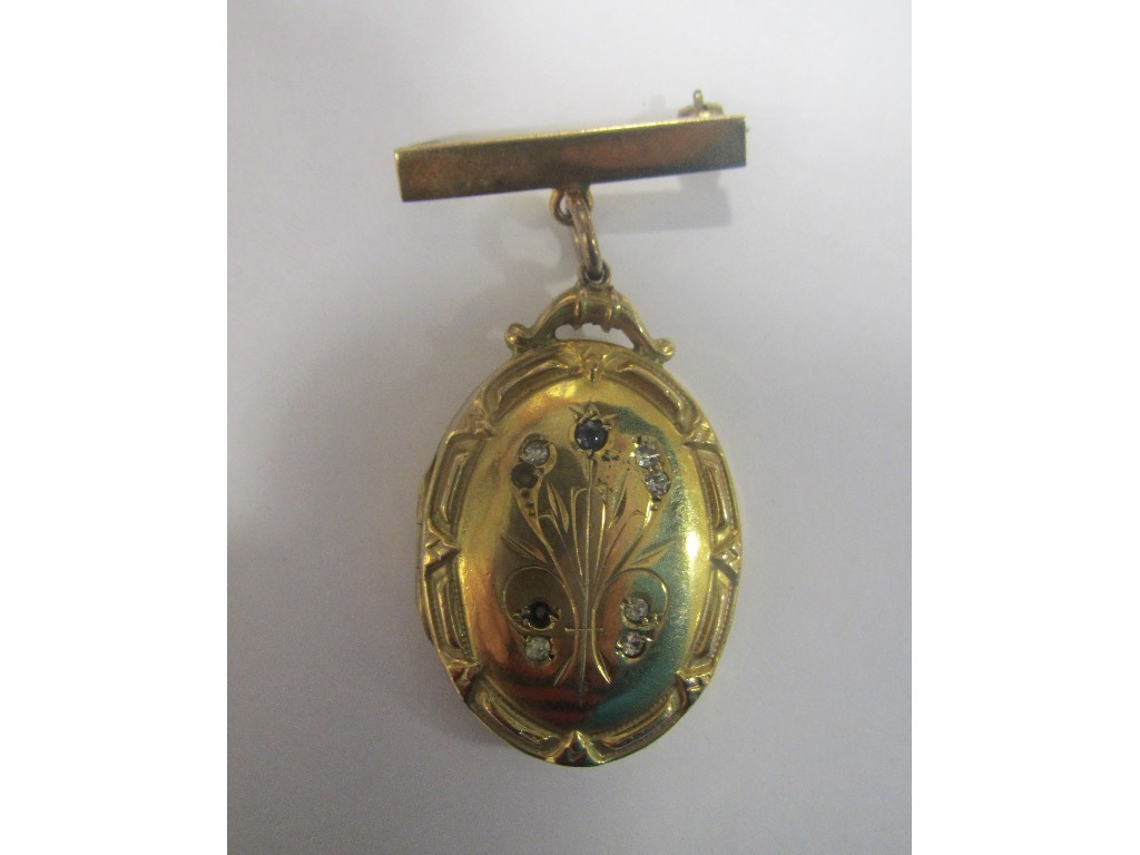 Appraisal: Rolled gold Victorian photo locket with ct gold lapel fitting