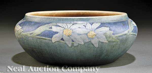 Appraisal: A Newcomb College Art Pottery Matte Glaze Bowl decorated by