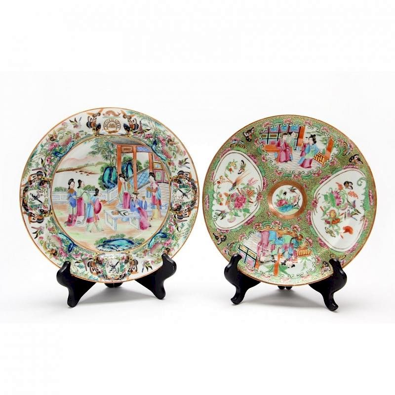 Appraisal: Two Chinese Export Rose Medallion Serving Pieces th century to