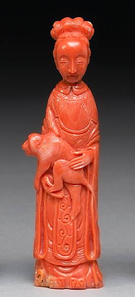 Appraisal: A carved coral snuff botlle Late th Early th Century