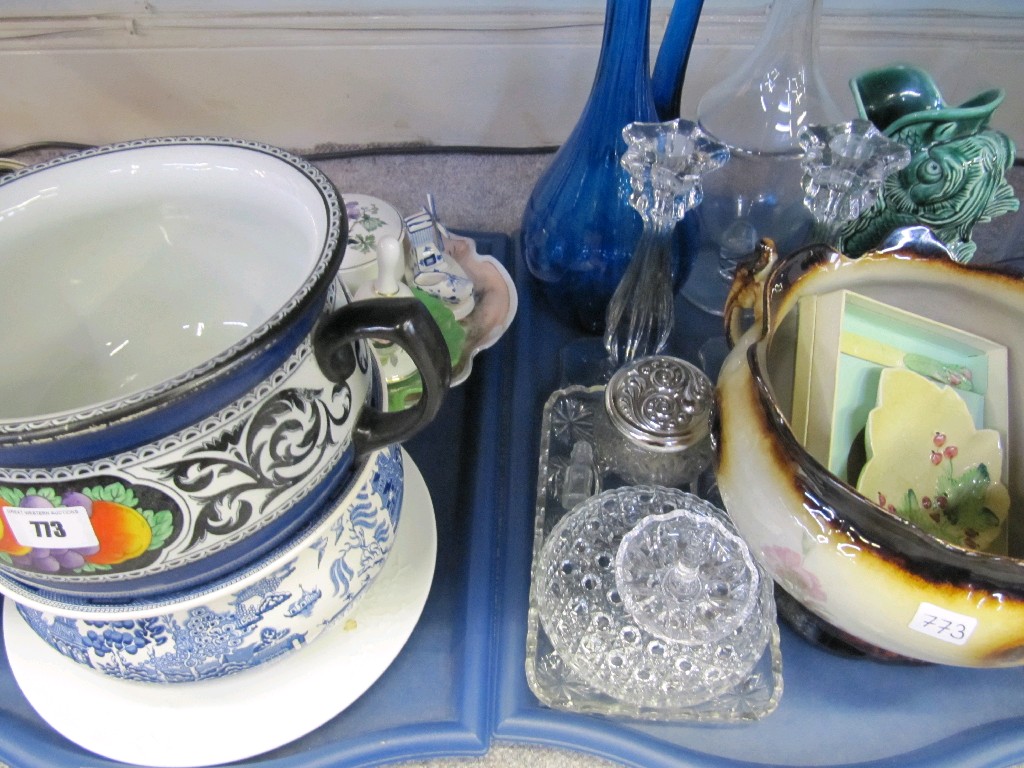 Appraisal: Lot comprising two trays of assorted ceramics and glass -