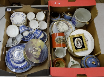 Appraisal: A collection of pottery to include Royal Grafton part tea