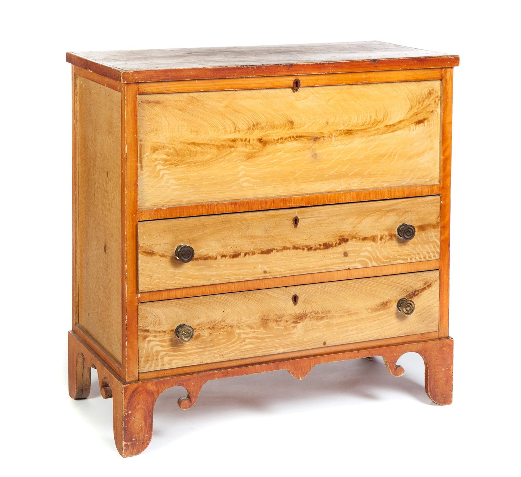 Appraisal: NEW ENGLAND GRAIN-PAINTED MULE CHEST Mid th century pine Original