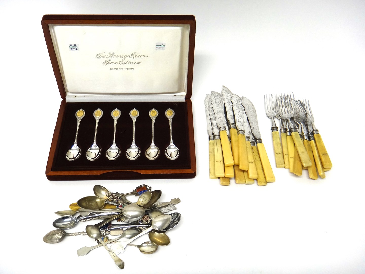 Appraisal: A set of six silver spoons with a case detailed