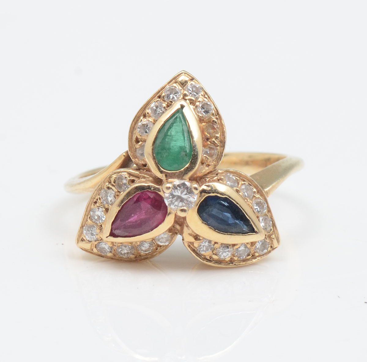 Appraisal: K GEMSTONE DIAMOND RING K yellow gold ring contains marquise