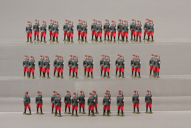 Appraisal: Lot of metal French Infantry marching slung arms painted gloss