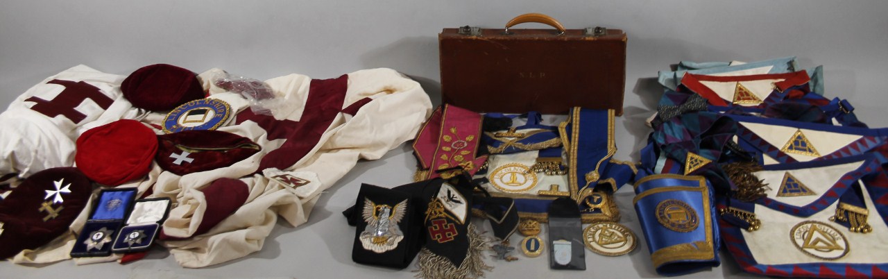 Appraisal: Various mid thC Masonic regalia to include Knight's Templar a