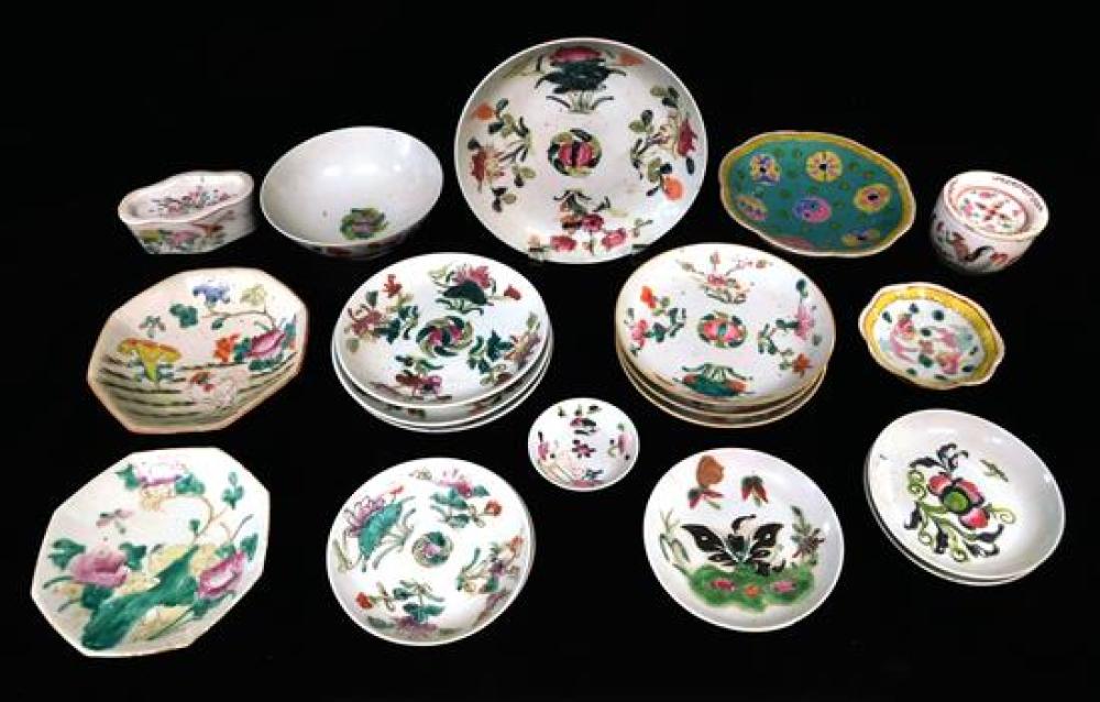 Appraisal: ASIAN Chinese porcelain twenty pieces late Qing to 's including