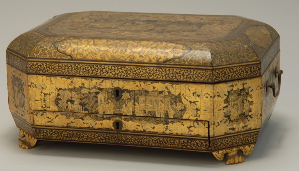 Appraisal: CHINESE EXPORT LACQUER LIFT-TOP SEWING BOX Mid- th CenturyIn black