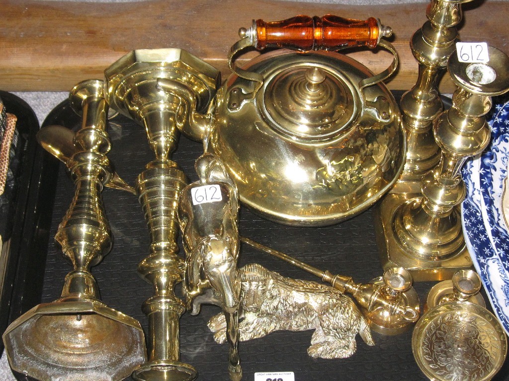 Appraisal: Tray lot of assorted brassware