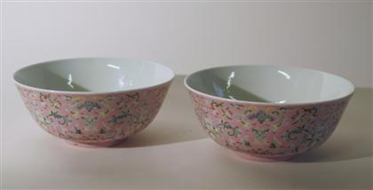 Appraisal: Pair of Chinese famille rose porcelain bowlsjia Qing mark th