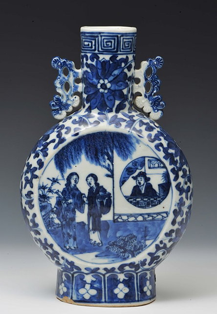 Appraisal: A CHINESE BLUE AND WHITE PORCELAIN MOON FLASK decorated figures