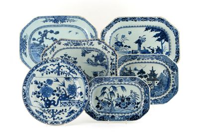 Appraisal: Five Chinese blue and white rectangular dishes painted with figures