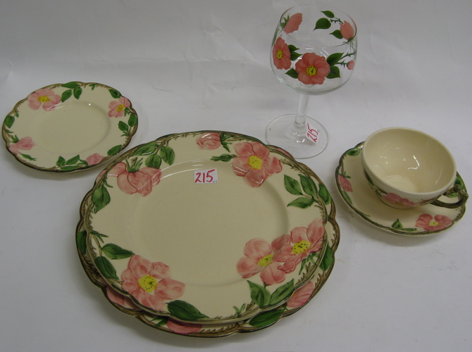 Appraisal: A SET OF FRANCISCAN DINNERWARE pieces Desert Rose pattern having