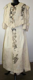 Appraisal: Ca Victorian Embroidered Ribbed Cream Color Cotton Two Part Gown