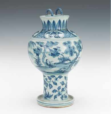 Appraisal: Large Chinese Blue and White Vase A large blue and