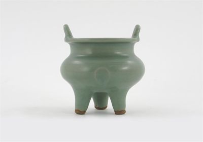 Appraisal: A Chinese celadon tripod censer with rope twist handles and