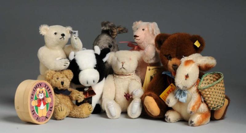 Appraisal: Lot of Stuffed Animals Description Includes Steiff white mohair limited