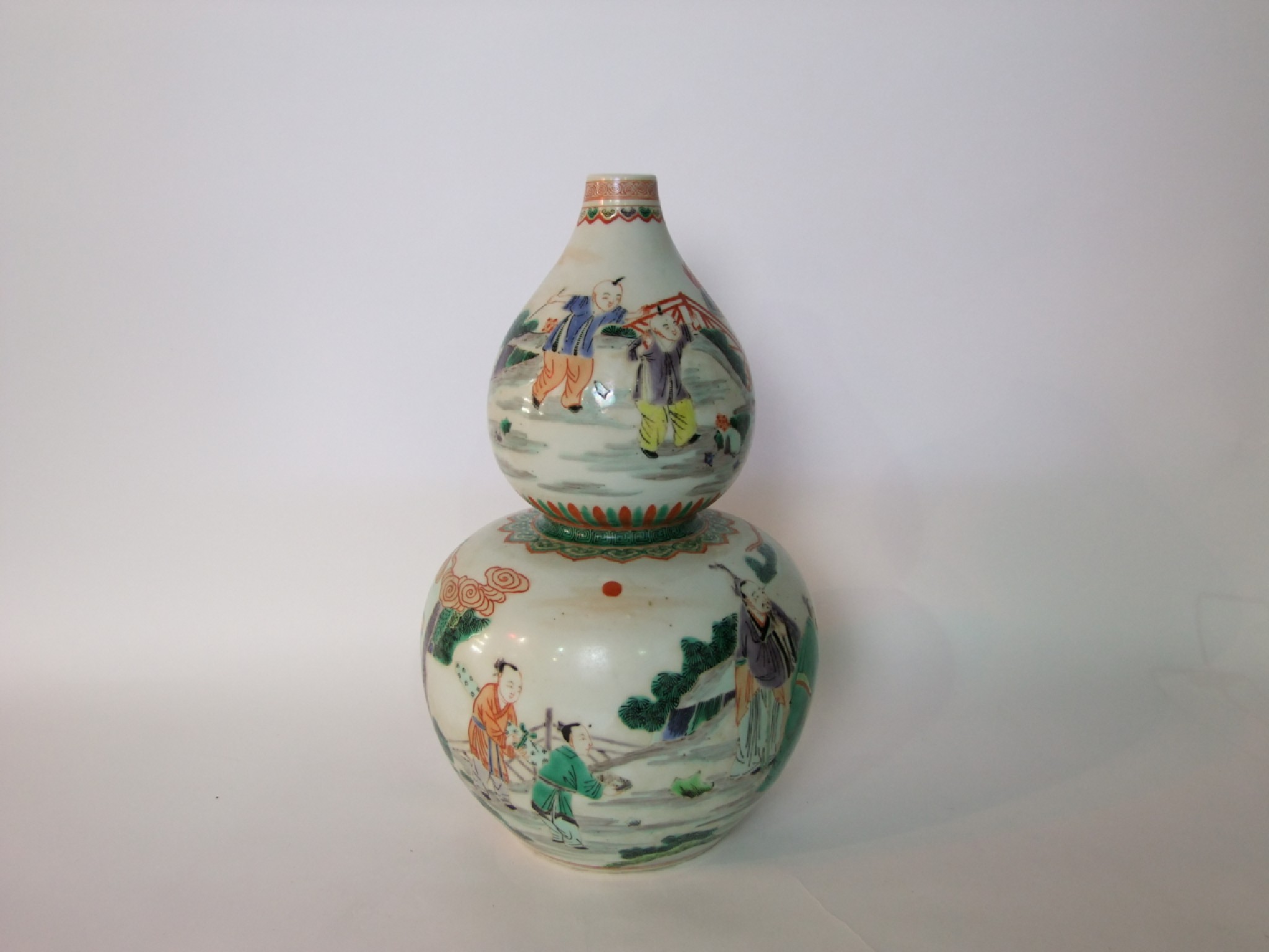 Appraisal: A th century oriental vase of double gourd shape and