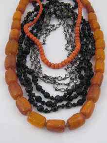 Appraisal: A mixed lot comprising an amber necklace approx cm long