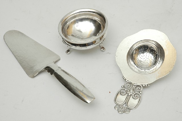 Appraisal: AN ART NOUVEAU STYLE CONTINENTAL SILVER TEA STRAINER Hallmarked Together