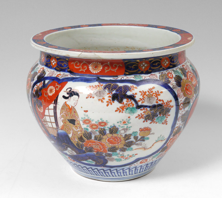 Appraisal: TH C JAPANESE IMARI JARDINIERE Porcelain jardiniere having a bulbous