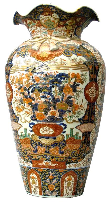 Appraisal: Large Japanese Imari baluster vase with a flared shaped rim