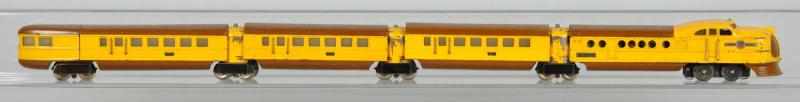 Appraisal: Lionel O-Gauge Streamline Passenger Train Set Description American Pre-war This