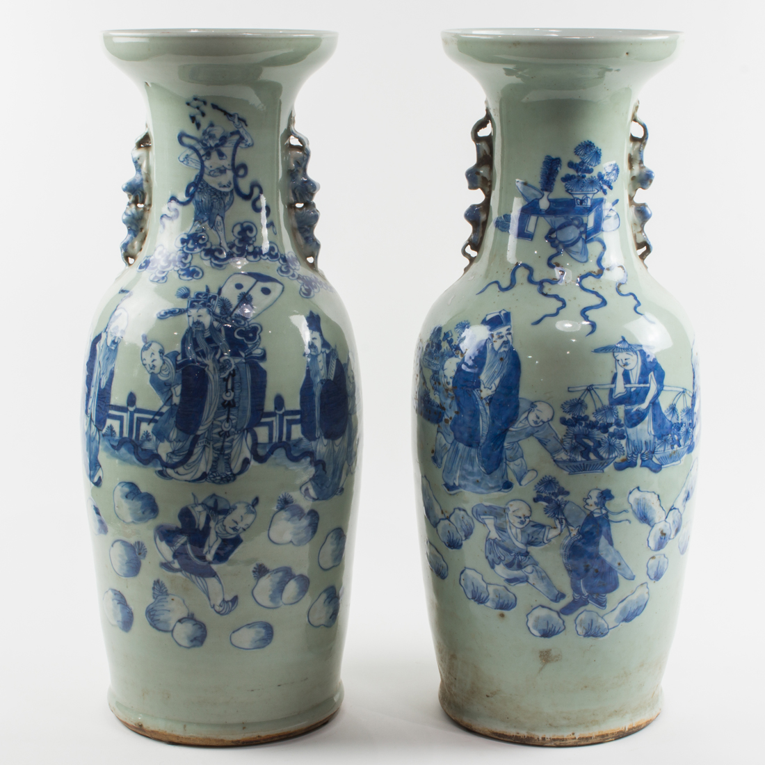 Appraisal: PAIR OF CHINESE BLUE AND WHITE VASES Pair of Chinese