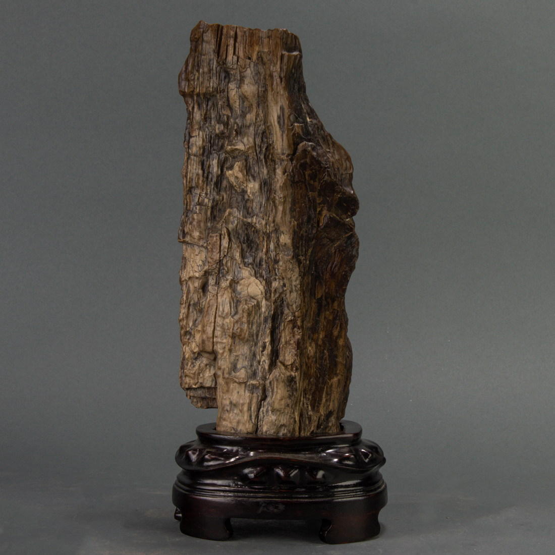 Appraisal: Chinese petrified wood scholar's rock of monolithic section with slopping