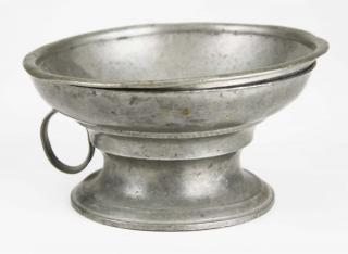 Appraisal: rare early th c American pewter spittoon signed Savage Midd